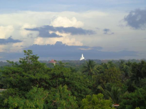 Отель Sacred City Tourist Resort  Anuradhapura
